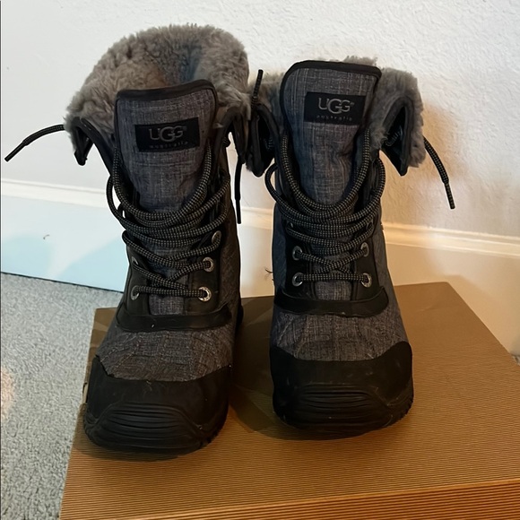 UGG Women's Adirondack Boot II - Dark Gray - Picture 5 of 5